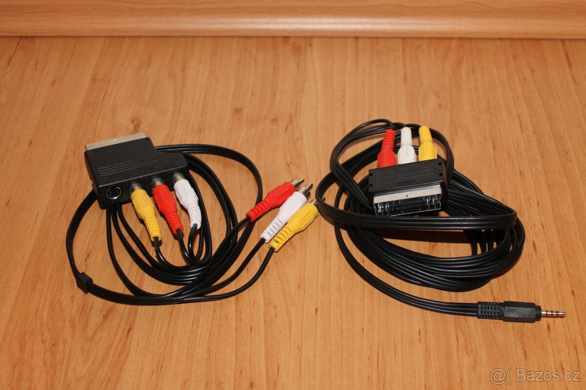 Prodám různé nevyužité audio/video kabely, autokonektory. - 3