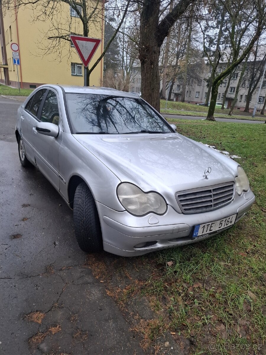 Mercedes w203 2.2 nafta - 3