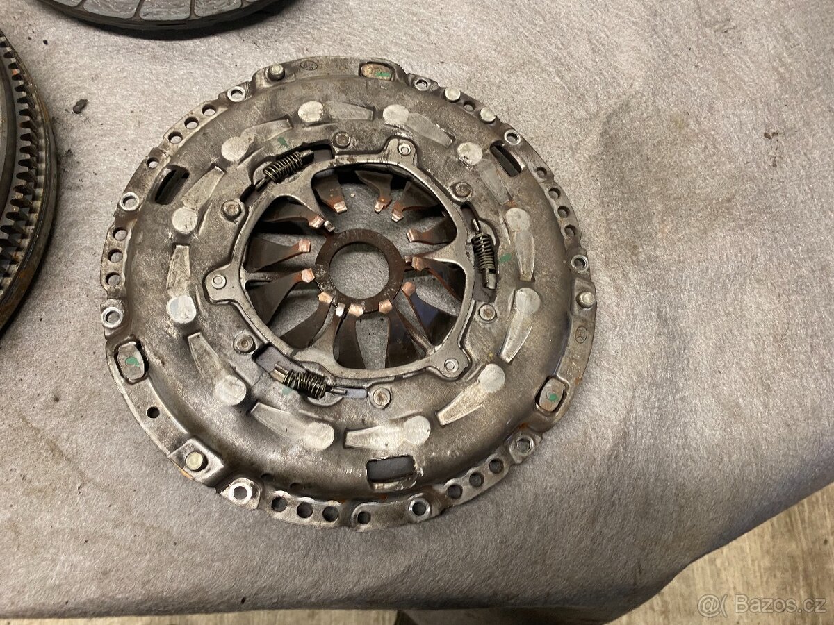 VW, ŠKODA 1.9TDI 77KW BJB - ZÁNOVNÍ SPOJKOVÁ SADA LUK - 3