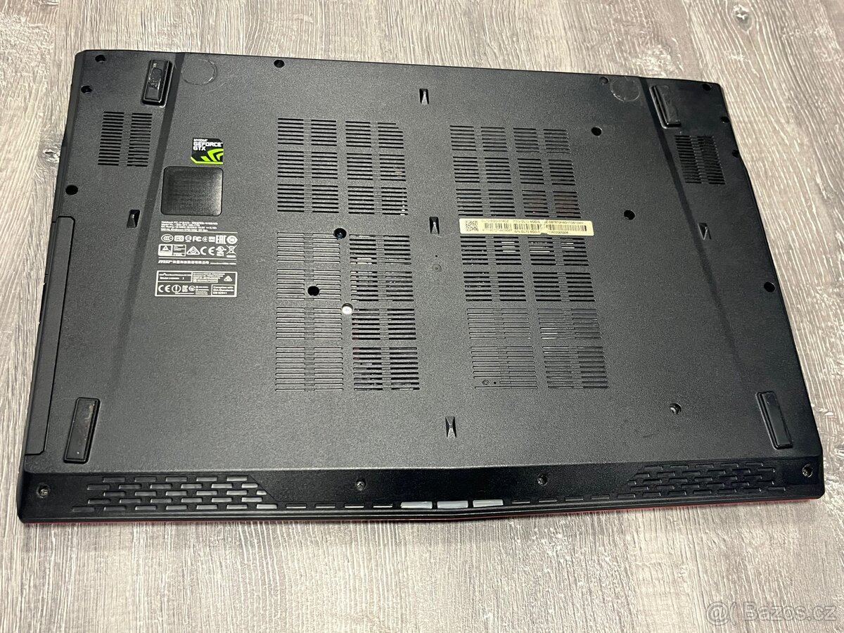 Herní Notebook MSI Corso R - 3