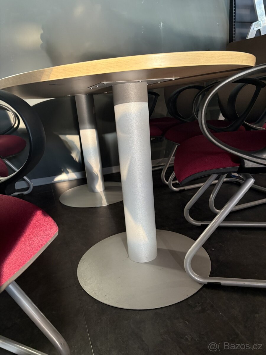 Konferenční stůl - 3