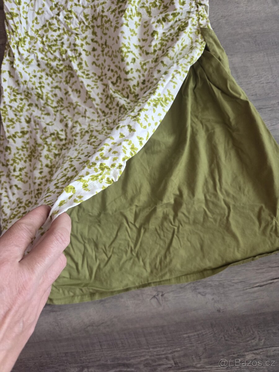 Krásně navržené šaty od Skunkfunk - 3