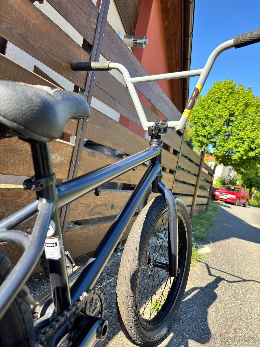 BMX Mongoose Legion L80 - 3