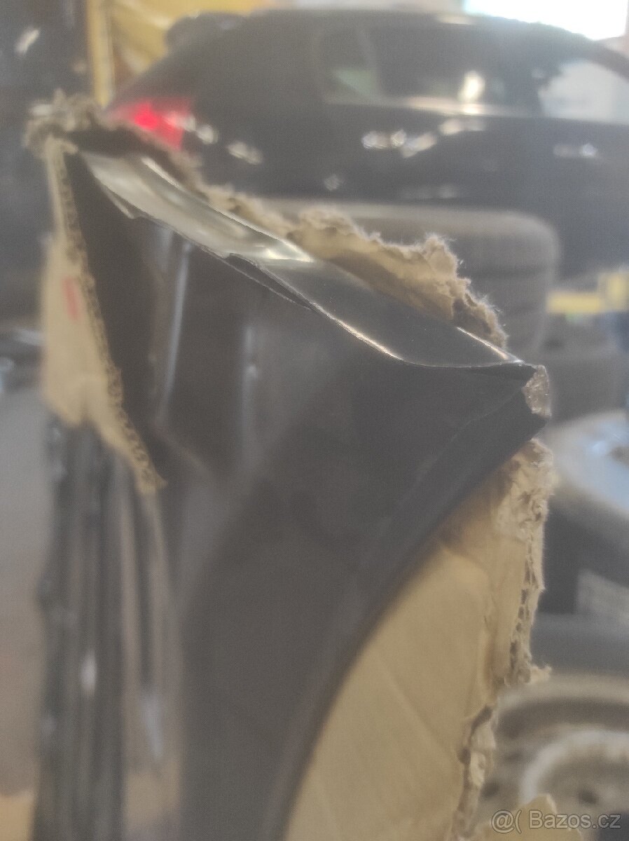 Nová kapota BMW X3 - 3