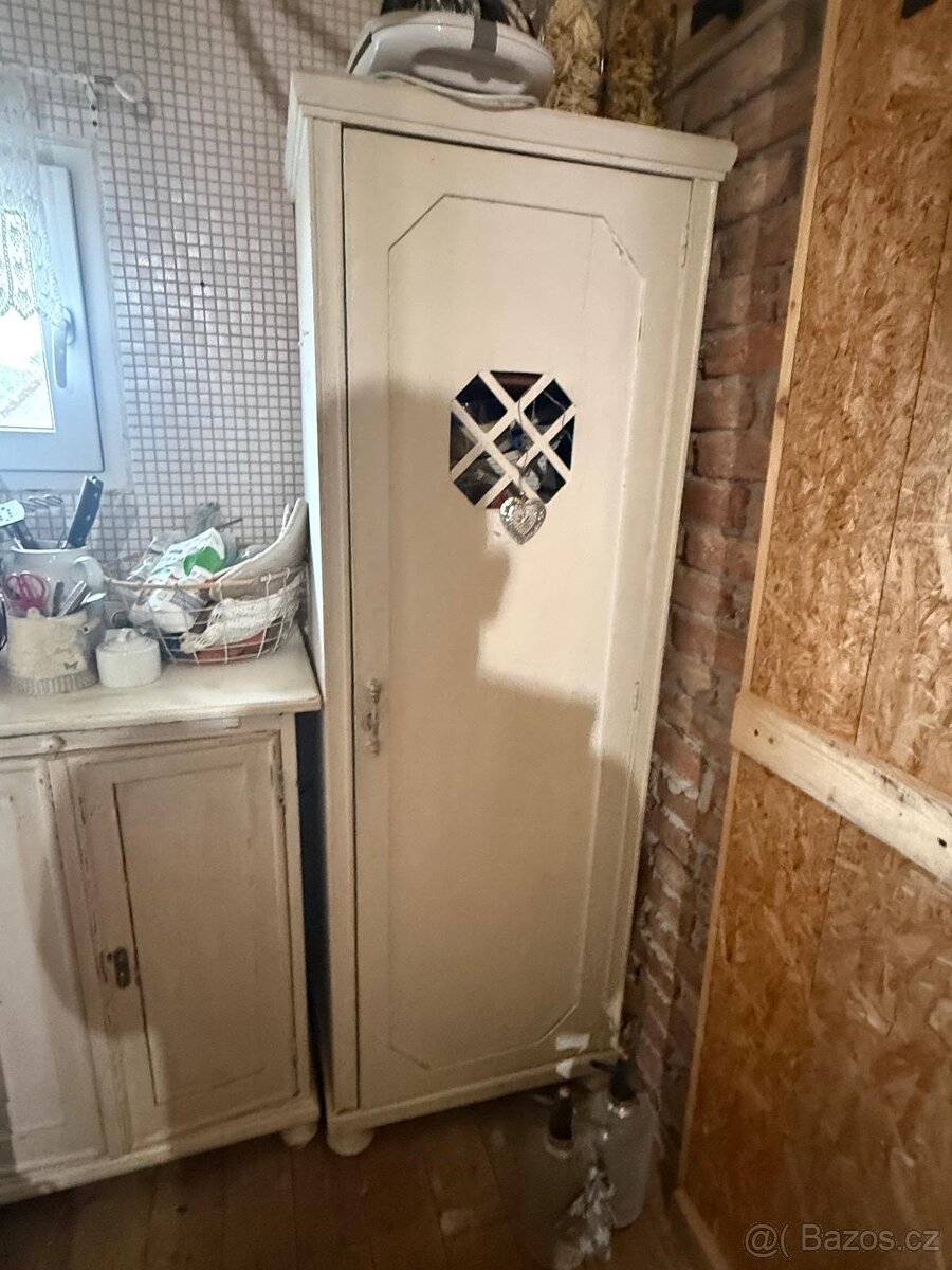 Starožitné komody - 3