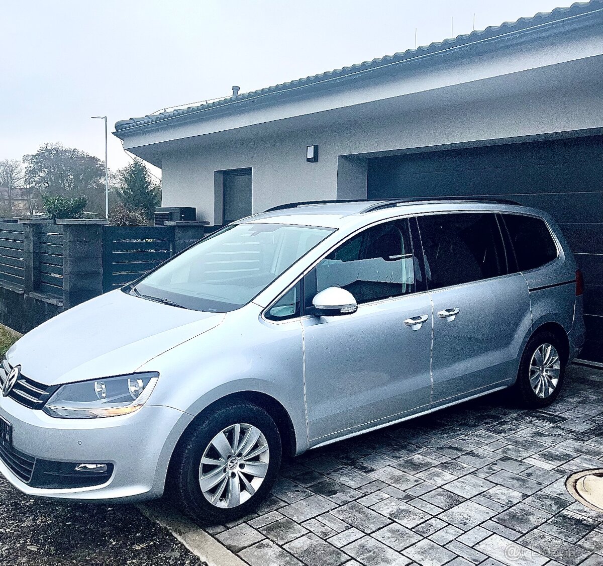 Sharan 2.0 tdi 103kw - 205tkm,7mist - 3