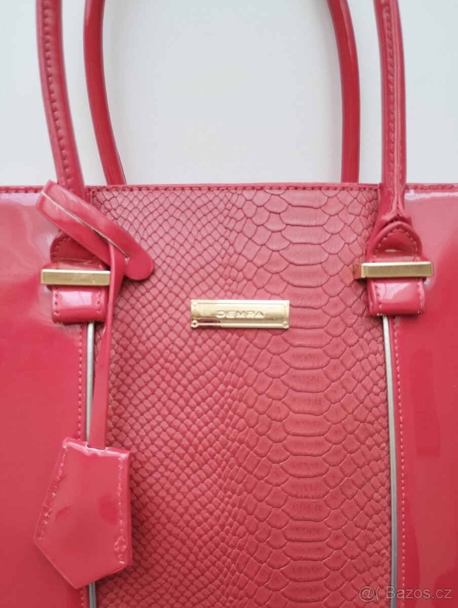 NOVÁ červená lakovaná kabelka značky Demra - 3