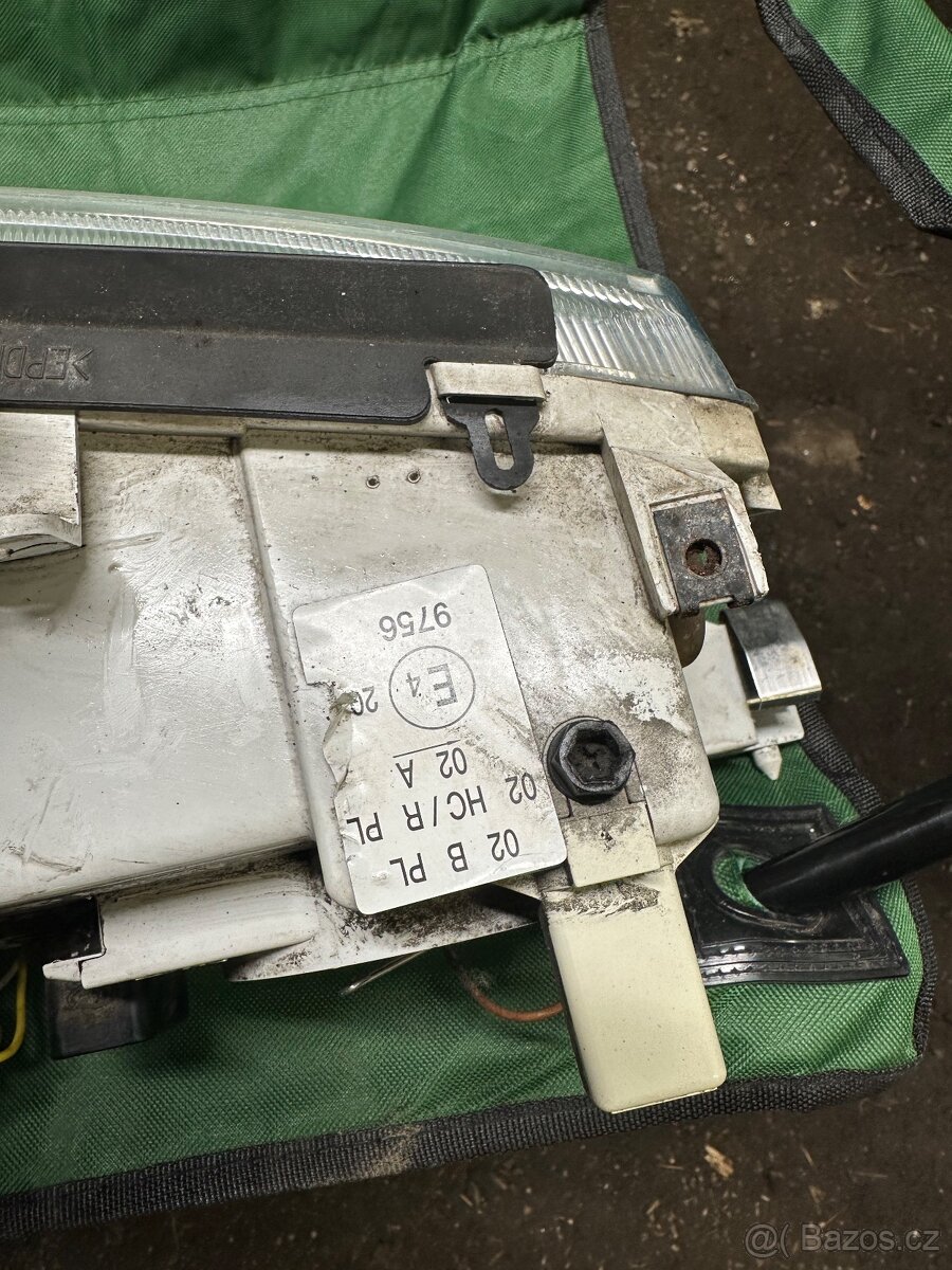 Prave světlo Škoda Octavia 1 - 3