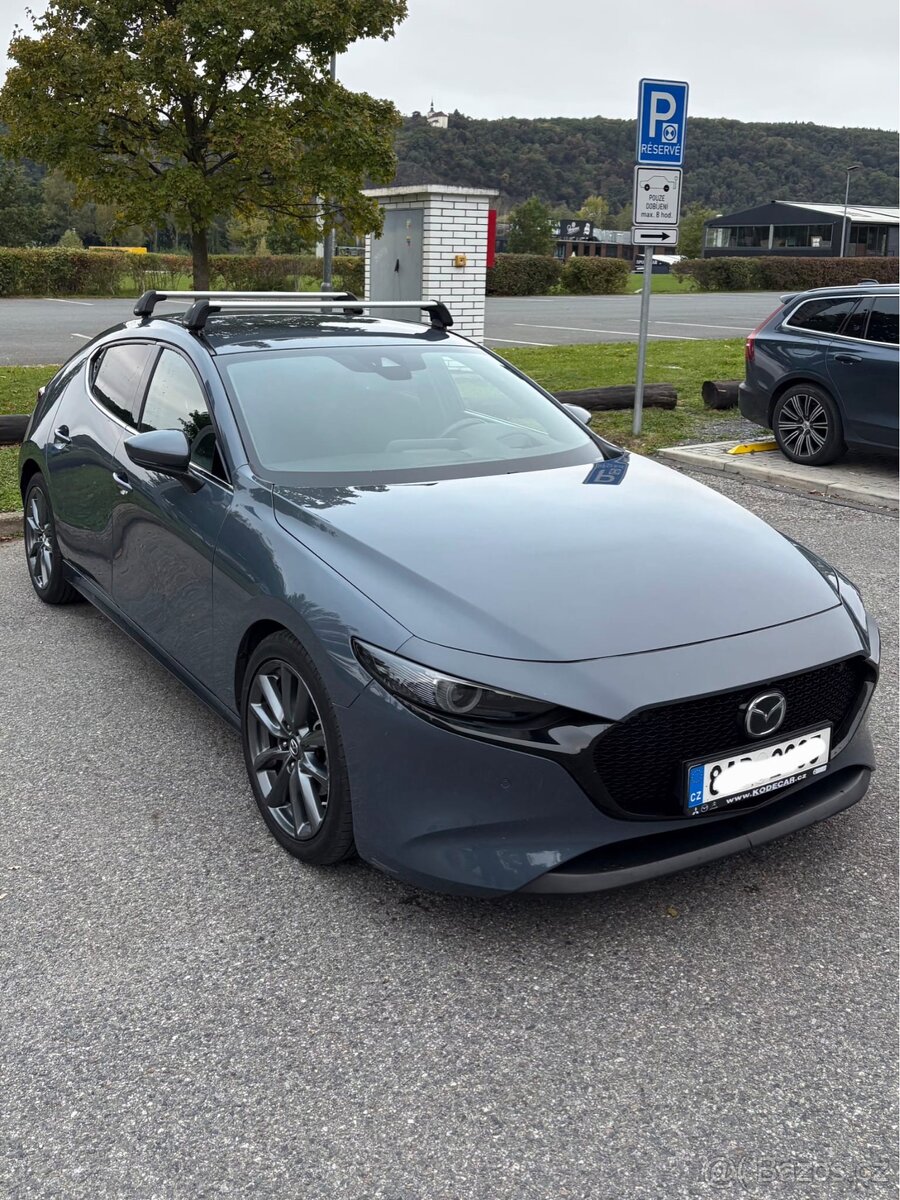Mazda 3 - 3