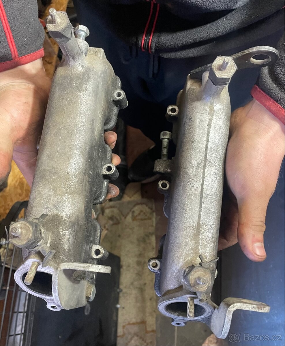 Ventilové víka a sací potrubí Audi A6 C5 - 3