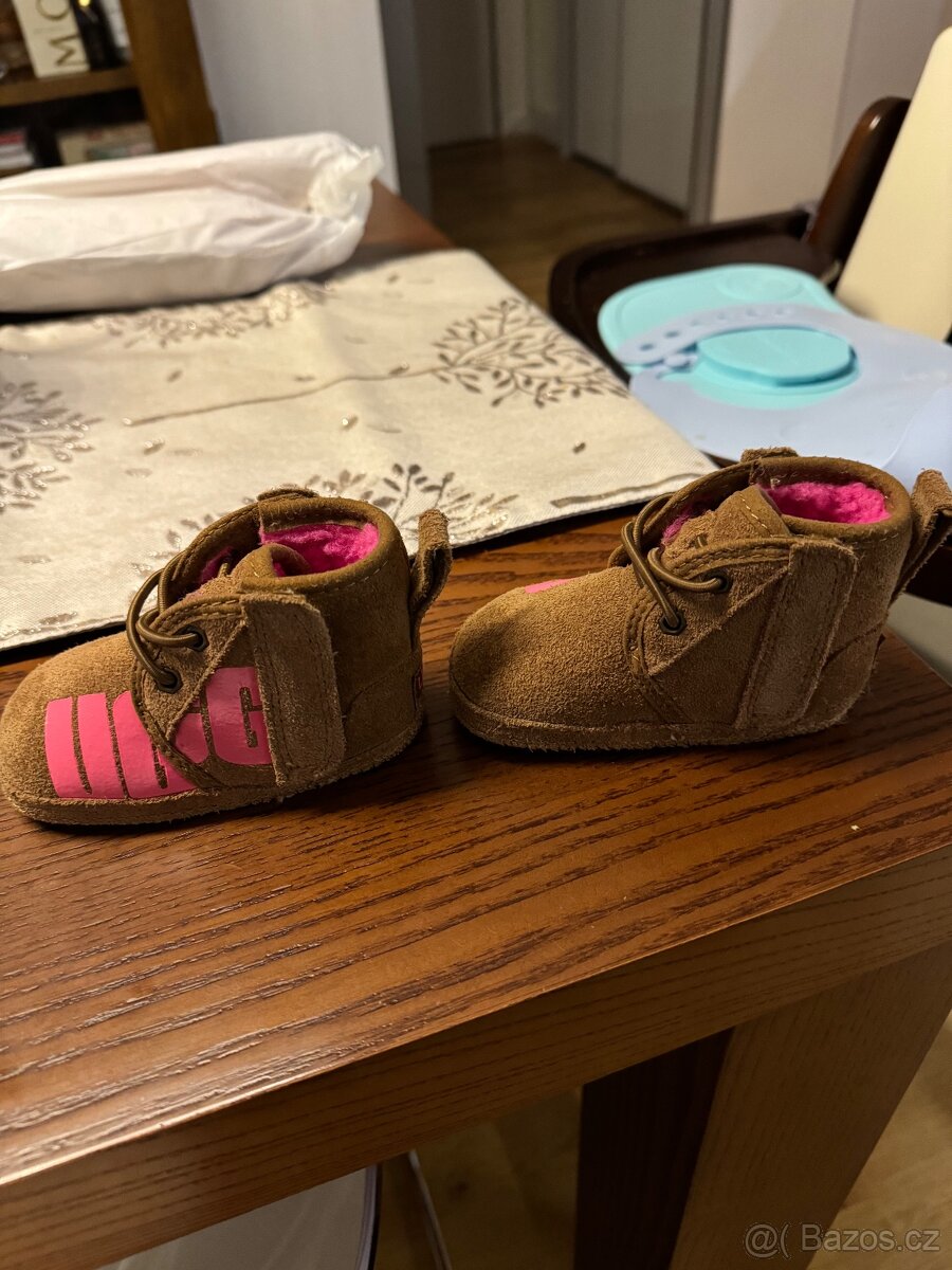 UGG boty číslo 18 - 3