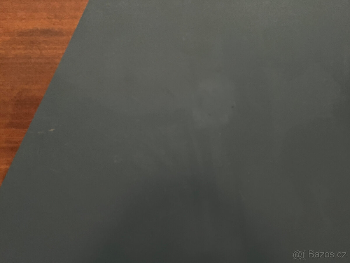 Pracovní stůl / Desk - 3