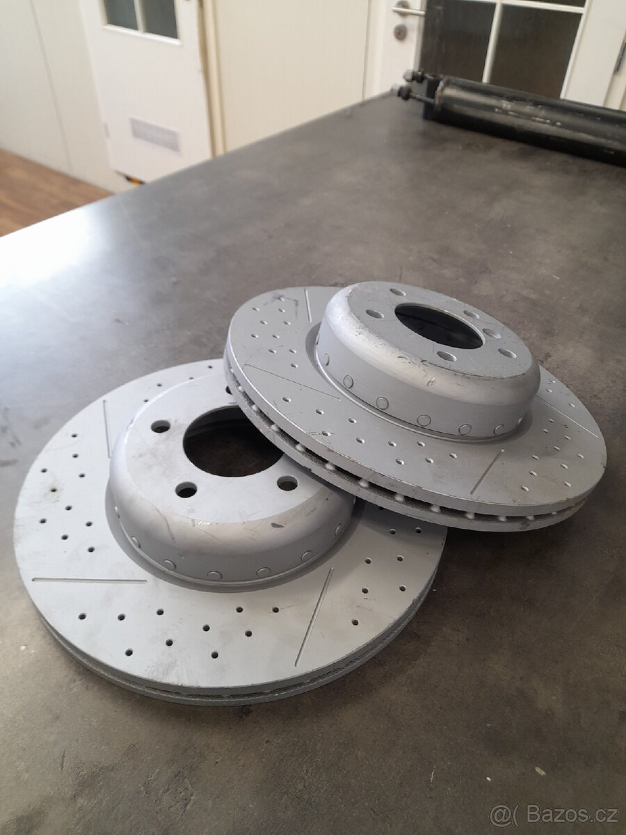 Přední kotouče bmw 338mm - 3