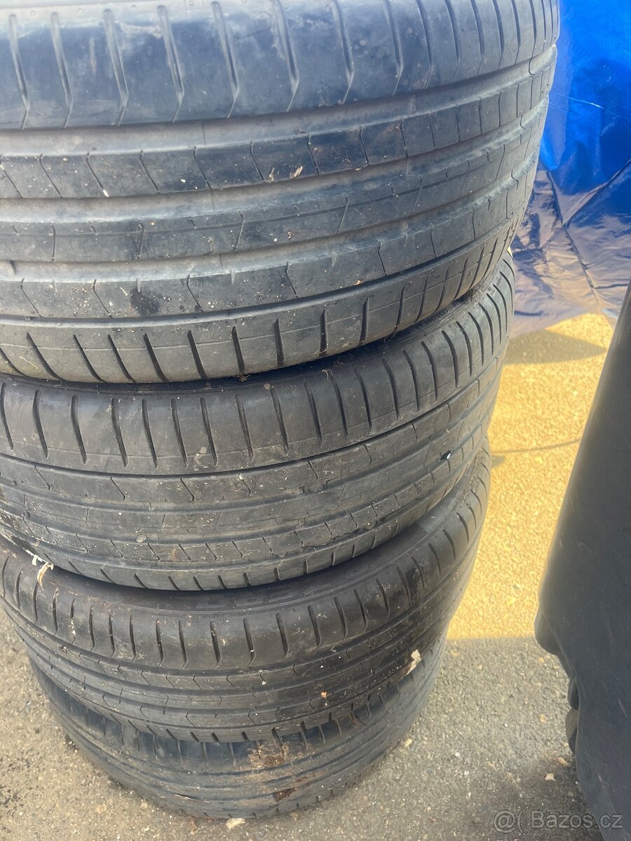 Pirelli 245/35R20 95Y - 3