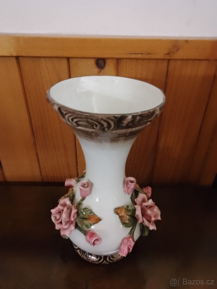 Váza z keramiky - 3