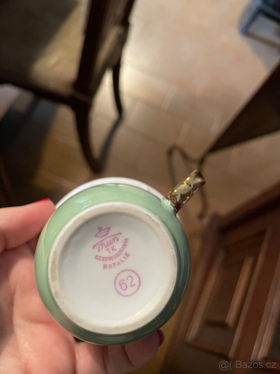 Porcelanovy set hrnicek a podsalek 6ks zeleny Thun - 3