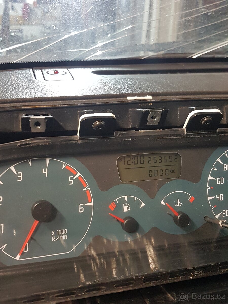 Nissan Terrano 2.7tdi 3.dveř. - 3