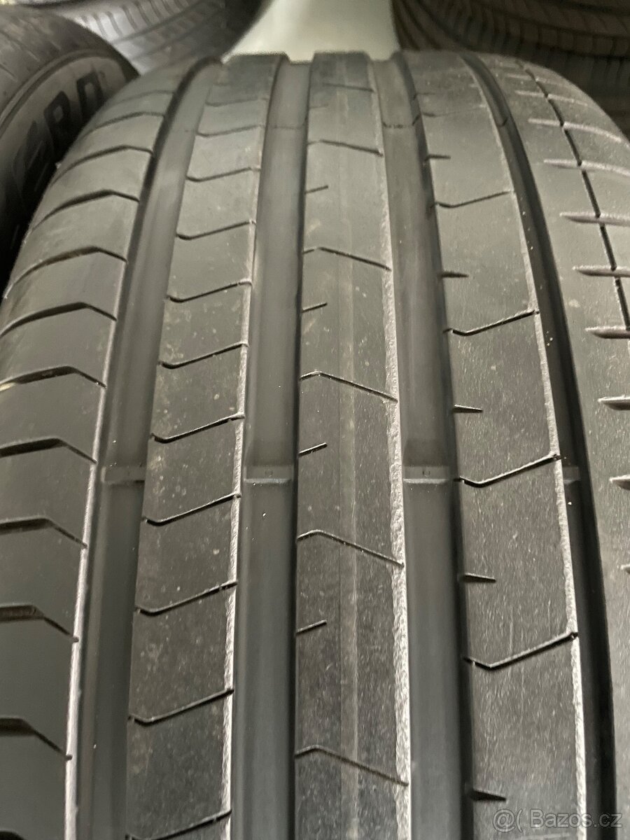 285/45/21 85% letní pneu Pirelli Pzero - 3