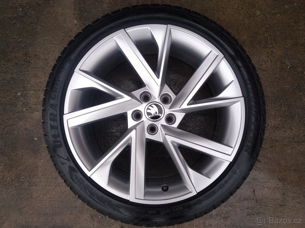 Prodám orig. alu zimní sadu 18" Škoda Scala - 3