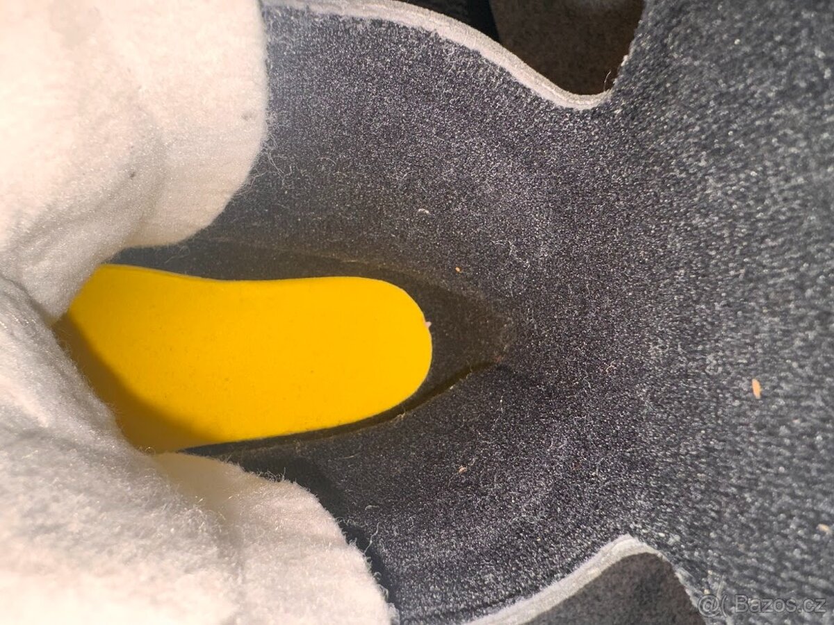 BRUSLE CCM TACKS 9040 vel. 45/10 R - 3