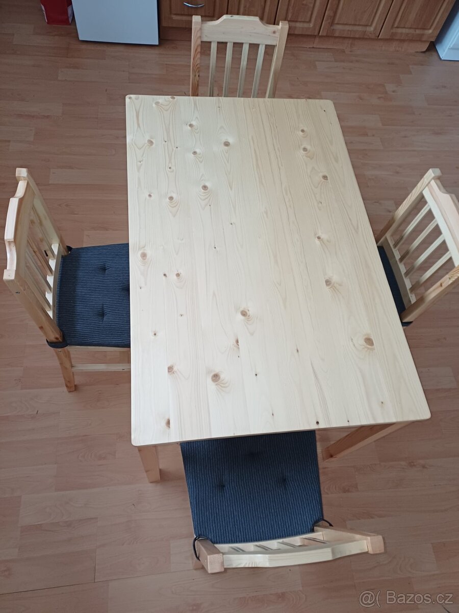 Jídelní set - Stůl + 4 židle- ZÁNOVNÍ - 3