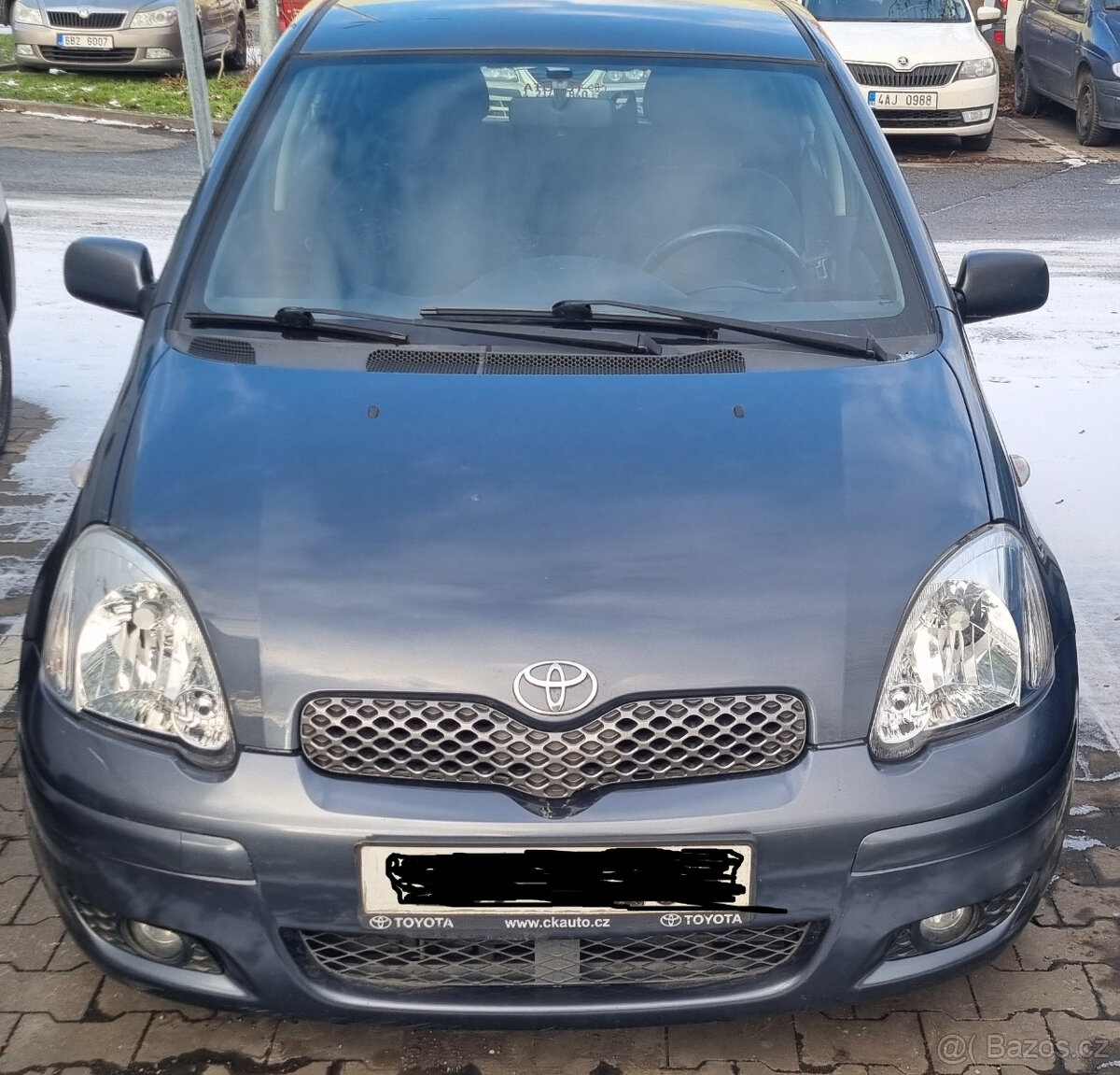 Prodam: Toyota Yaris,1.0 vvt i - 3
