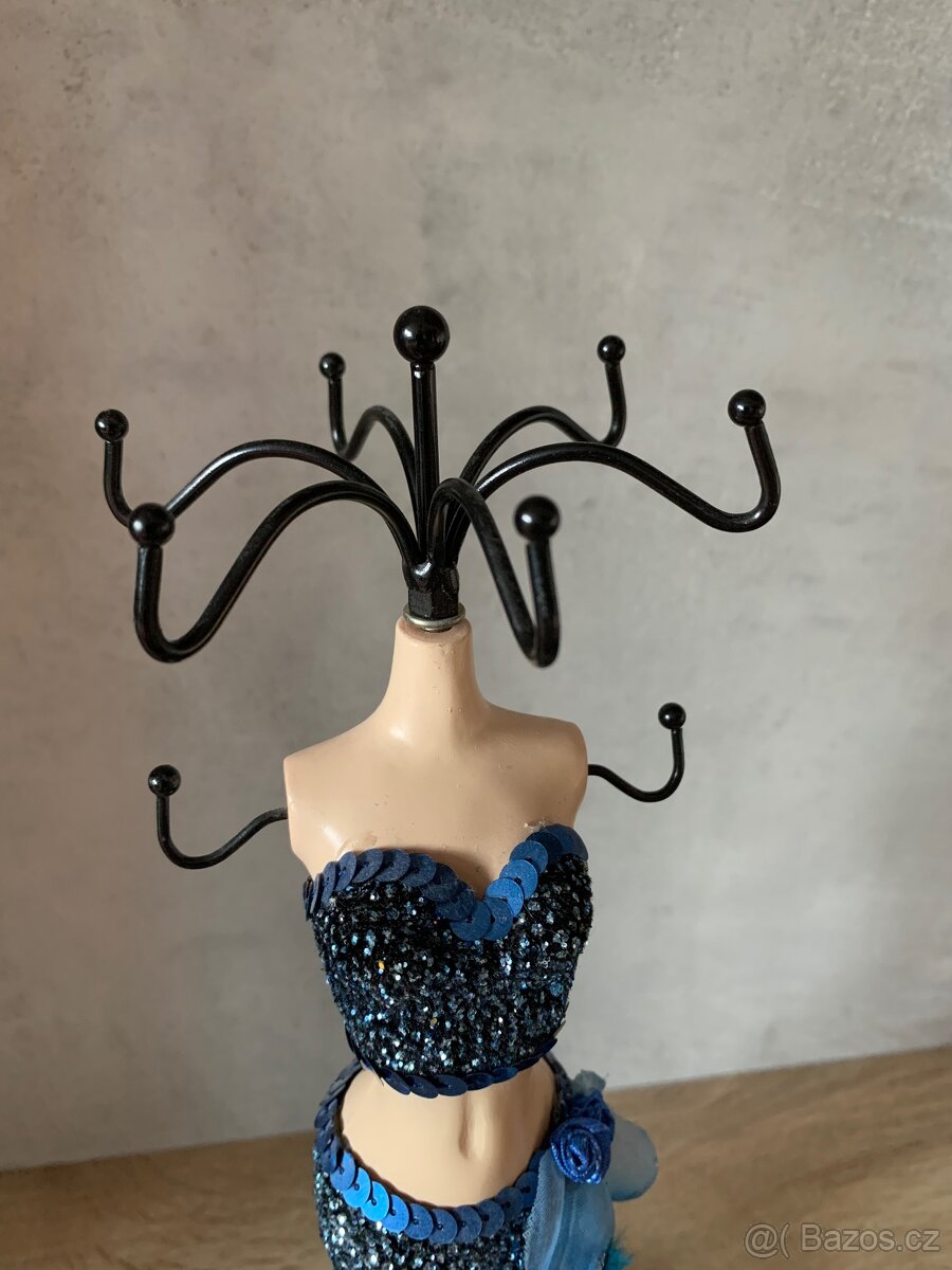 Stojánek na šperky - modrá panna - 3