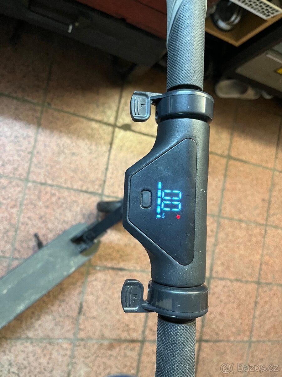 Elektrická koloběžka Eljet E-210 - 3