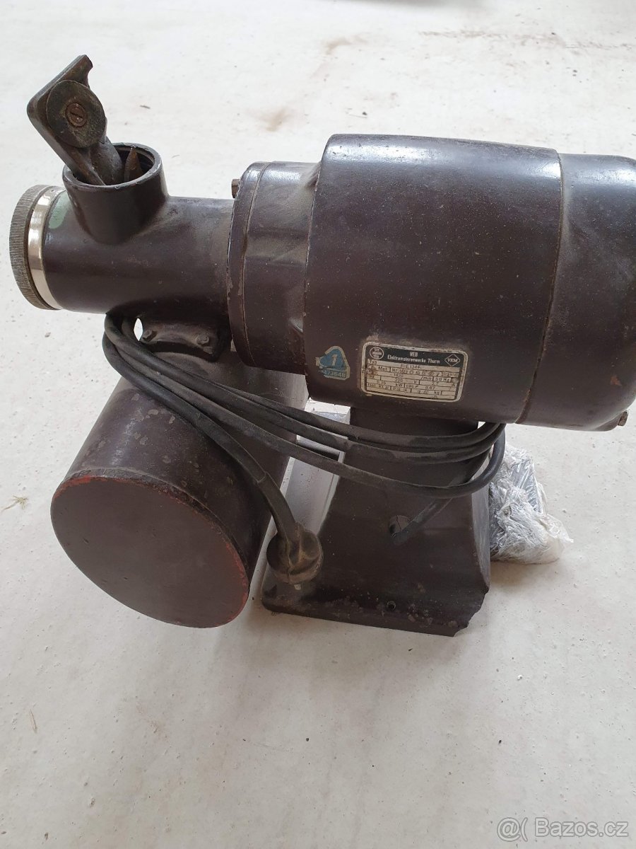 Starožitný kávomlýnek - 3