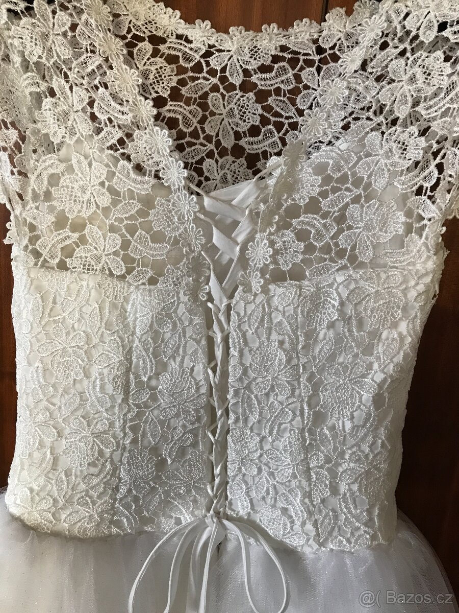 Svatební šaty. Originál, ručně ušité. - 3