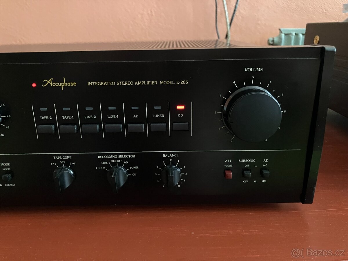 Accuphase E-206 - Top stav - 3