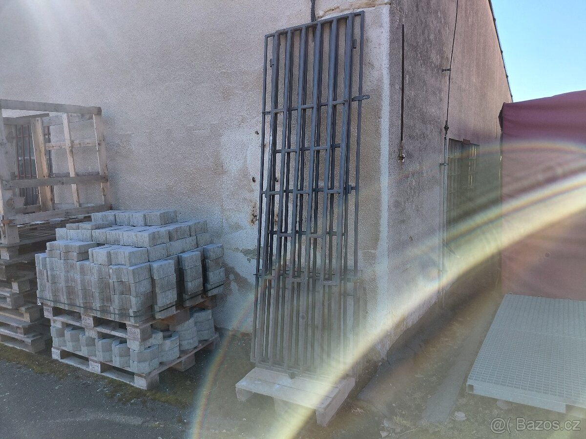 Mříže ke dveřím - 3