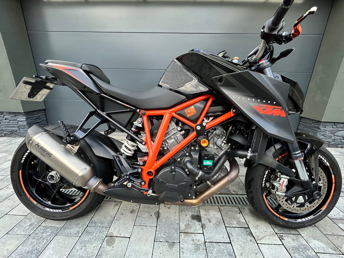 KTM Super Duke 1290 r - 3