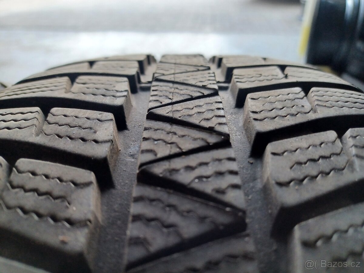 195/55/16 Sumitomo WT200 zimni 7mm - 3