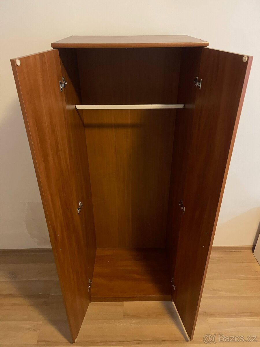 Šatní skříň - 3