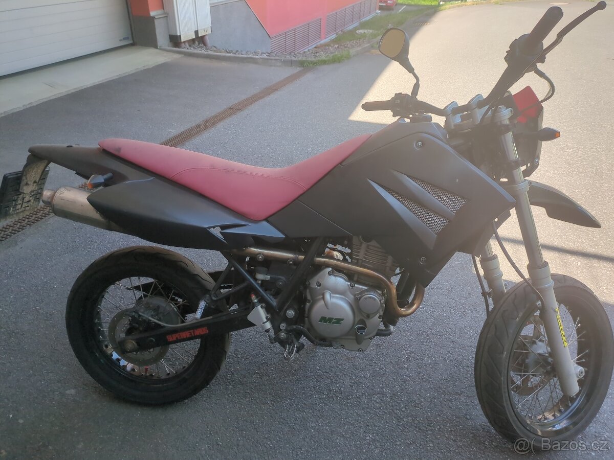 MZ 125 SM