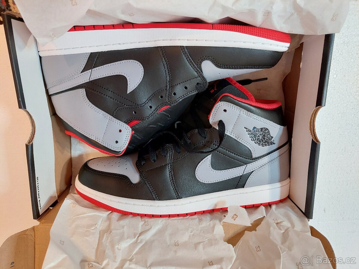 Air Jordan 1 Mid Black Cement - 3