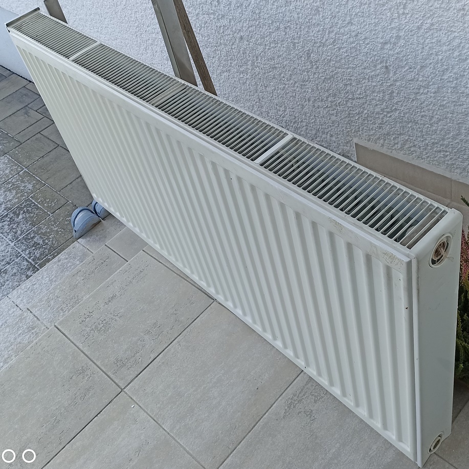 Deskový radiátor KORADO - dvojitý - 3