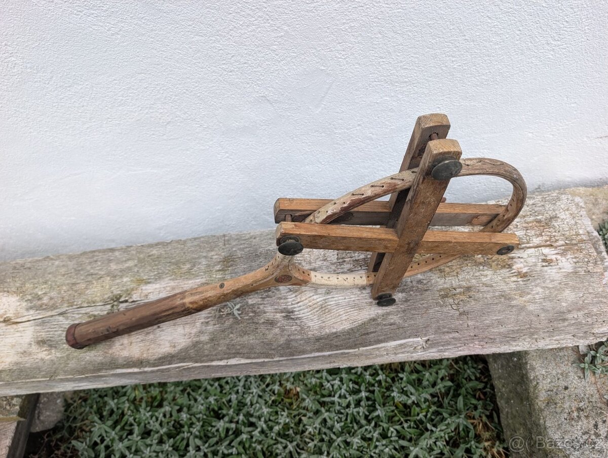 dekorace retro tenisova raketa - 3