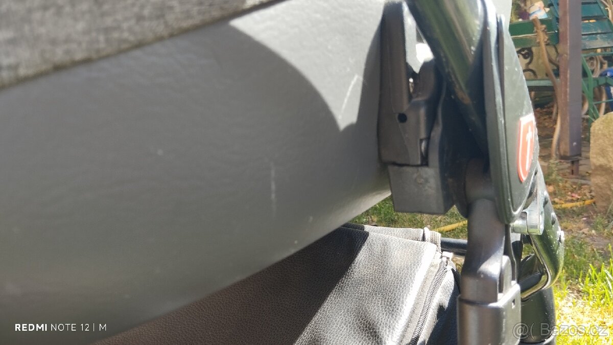 Kočárek Tudore Forester - 3