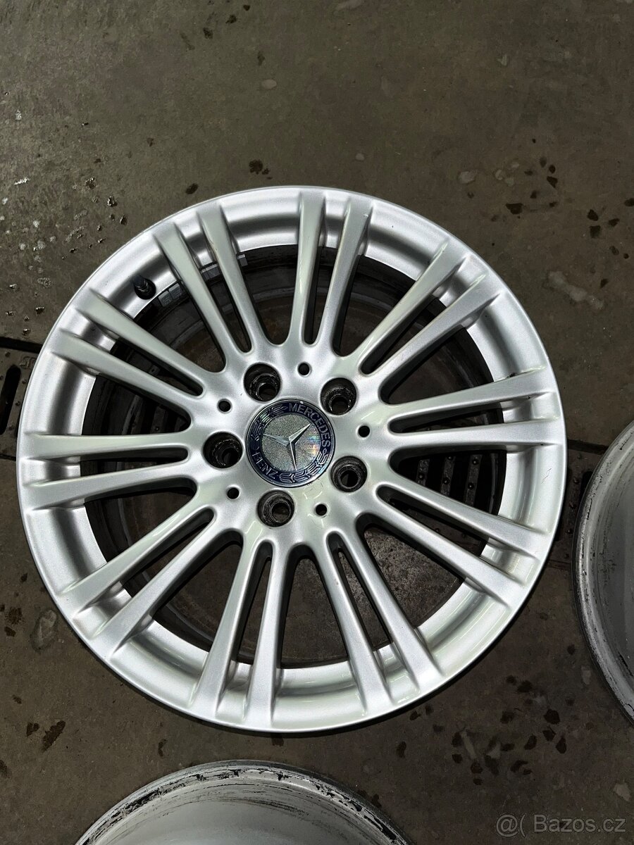 Kola Mercedes w212 R16 - 3