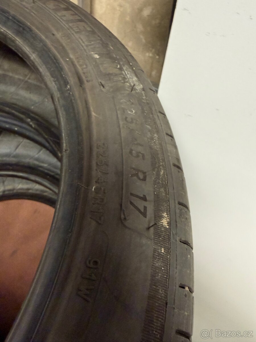 Michelin 225/45 R17 - 3
