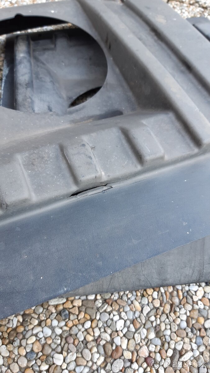 AVIA - prodám přední masku světlometů L+R - 3