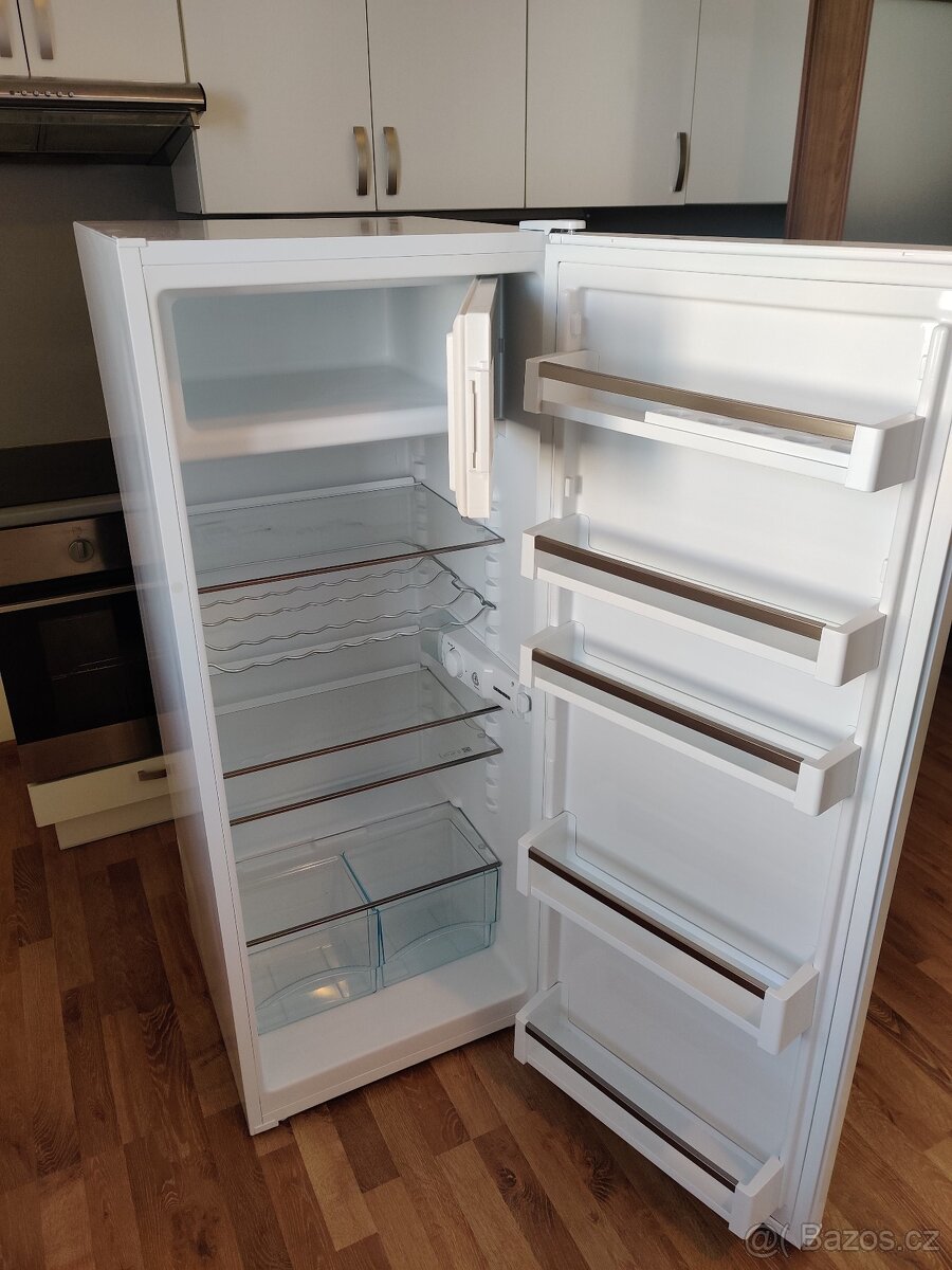 Lednice s mrazákem LIEBHERR KPe290 V ZÁRUCE - 3