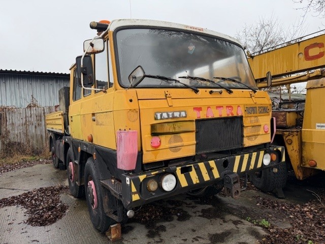 Tatra 815 6x6 tahač pro tahání - 3