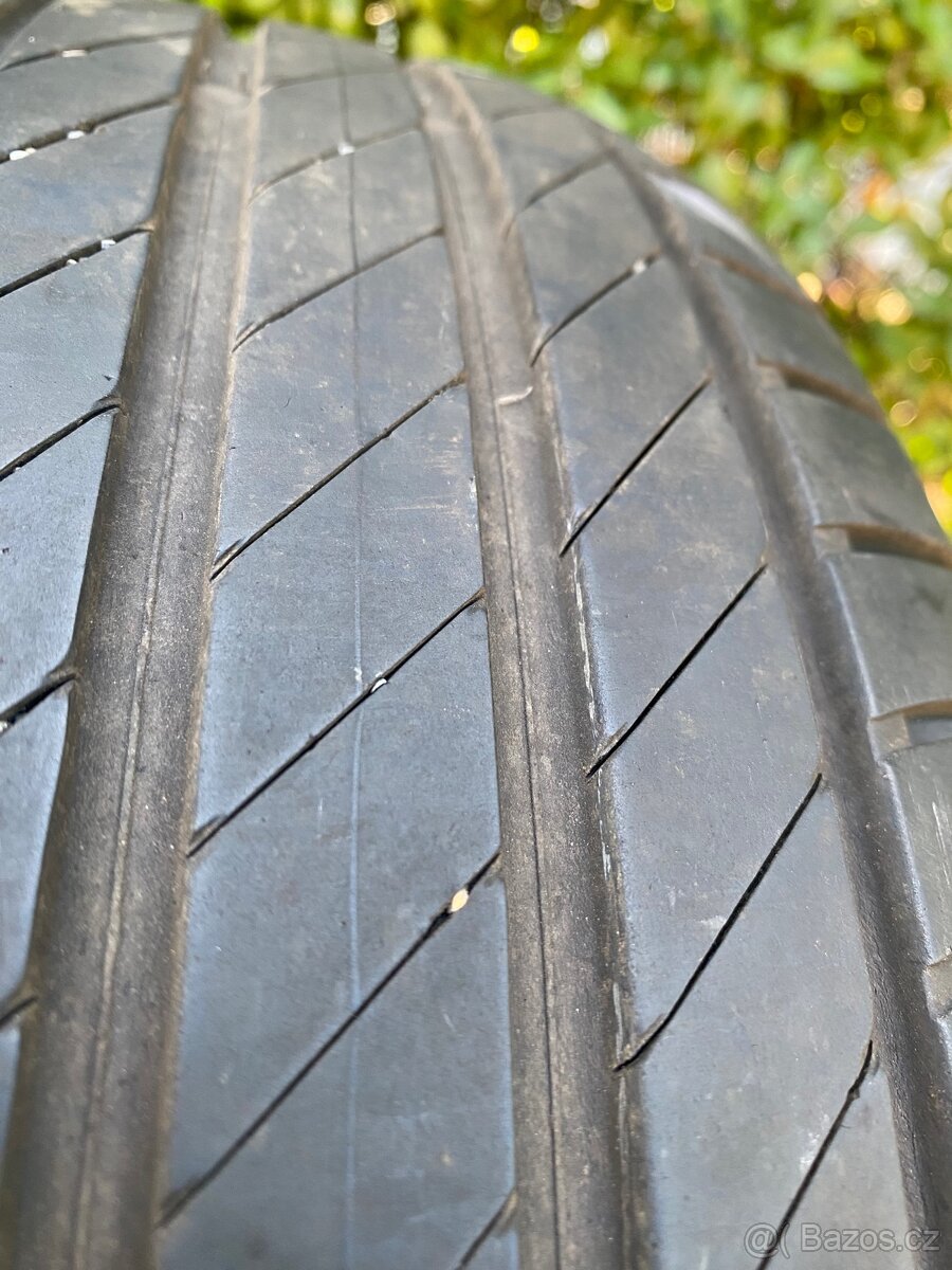 195/60 R16 89H Kleber 2x5,5mm dot0624 Letní - 3