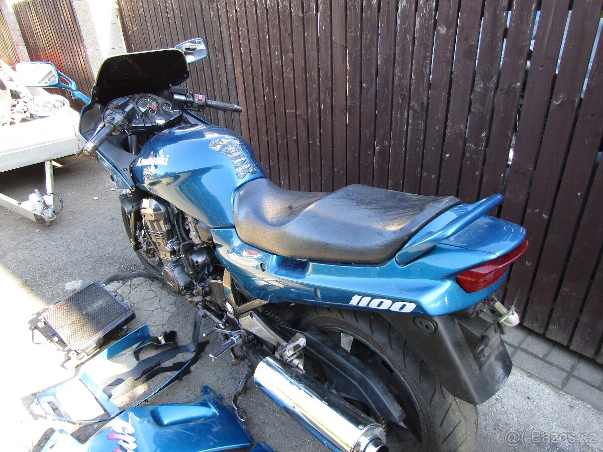kawasaki gpz 1100 - 3