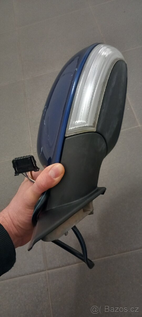 Passat b5.5 levé zrcátko - 3