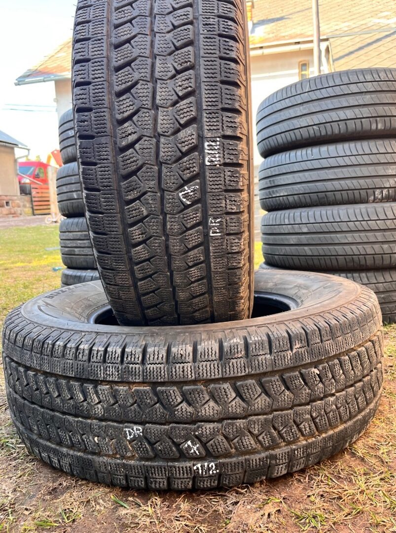 2ks. Pneu DODGE RAM 1500 - LT275/70 R18 - DOT 022 - 3