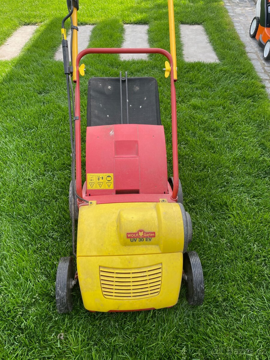 Prodám zahradní vertikutátor Wolf Garten UV30 - 3